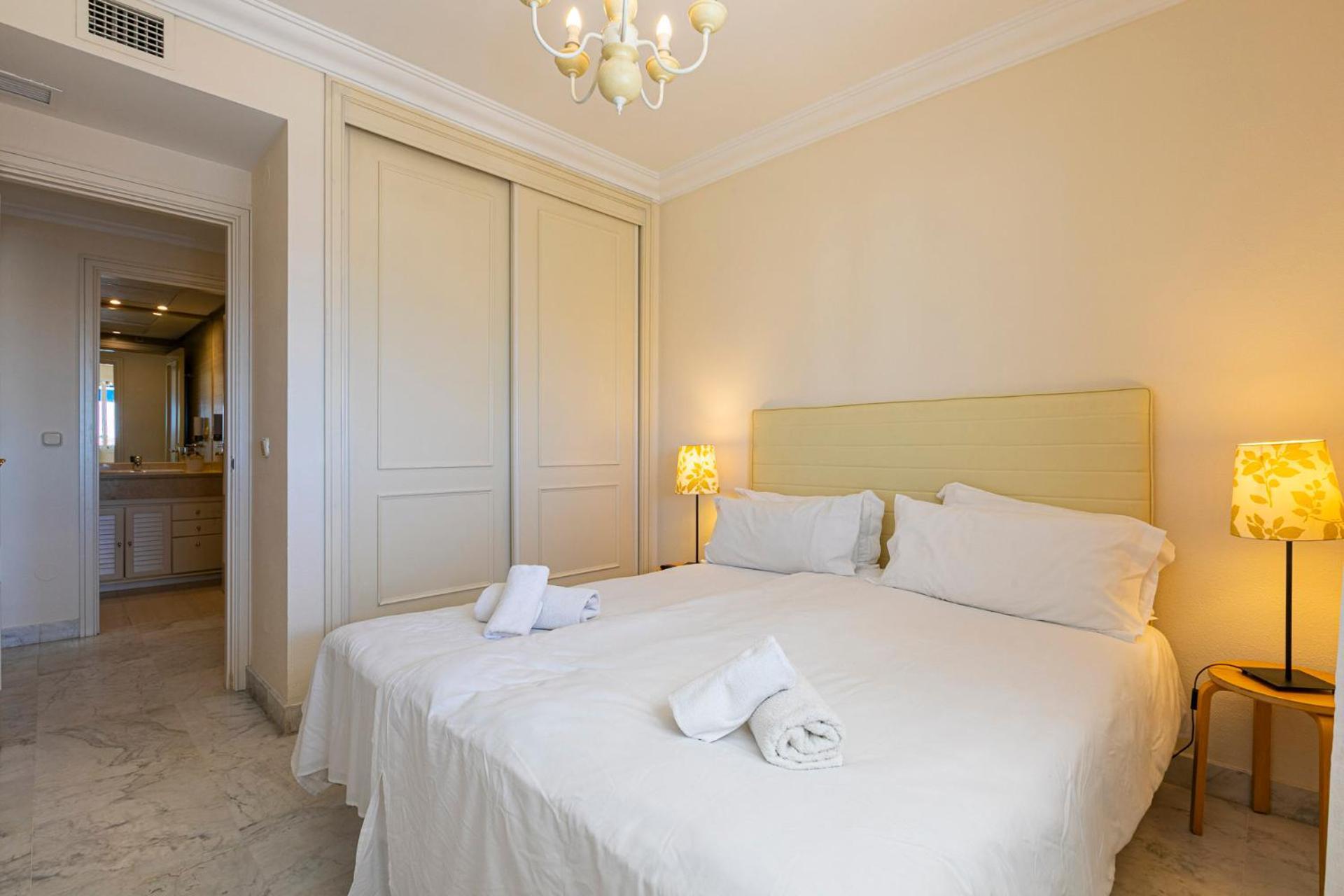 Puerto Banus, Marina Banus, 2Br, 2Bth, Seaviews And Parking Appartement Marbella Buitenkant foto